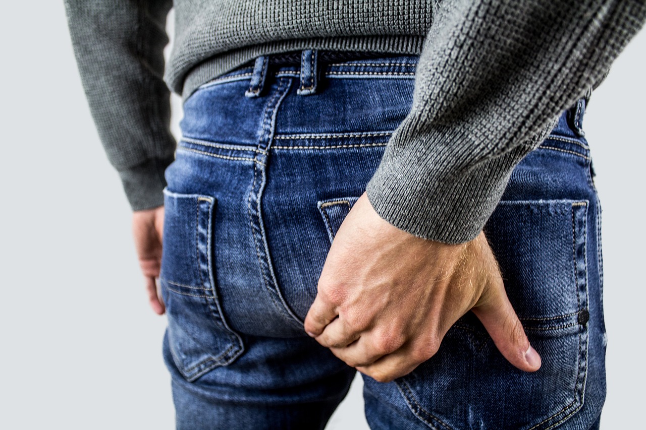 Causes, Symptoms and Home Remedies for Hemorrhoids Relief